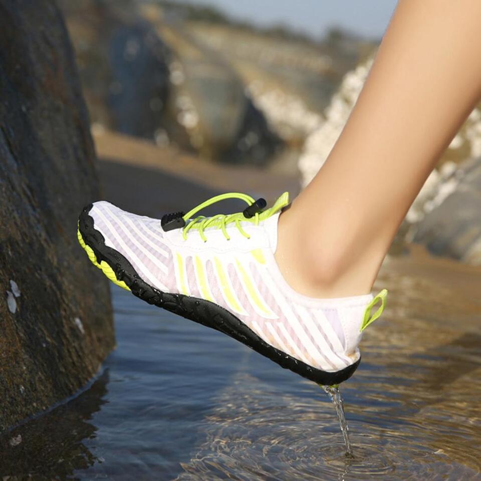 Non-Slip Barefoot Shoes for Healthy Feet (Unisex) + FREE Shoe Cleaning Brush.